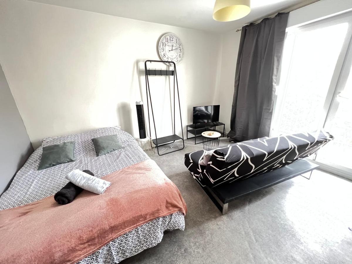 Le Gousselot Parking Metz Pompidou Un-Sejour-A-Part Apartment Exterior photo